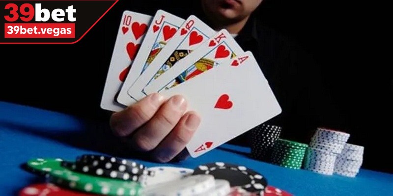 Bài Tiến Lên giải trí là phiên bản hấp dẫn của trò chơi truyền thống