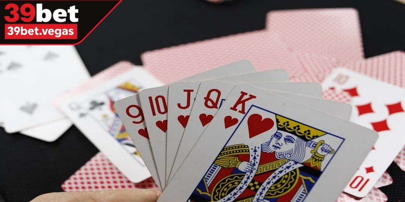 Những nền tảng không thể thiếu để chơi poker giỏi